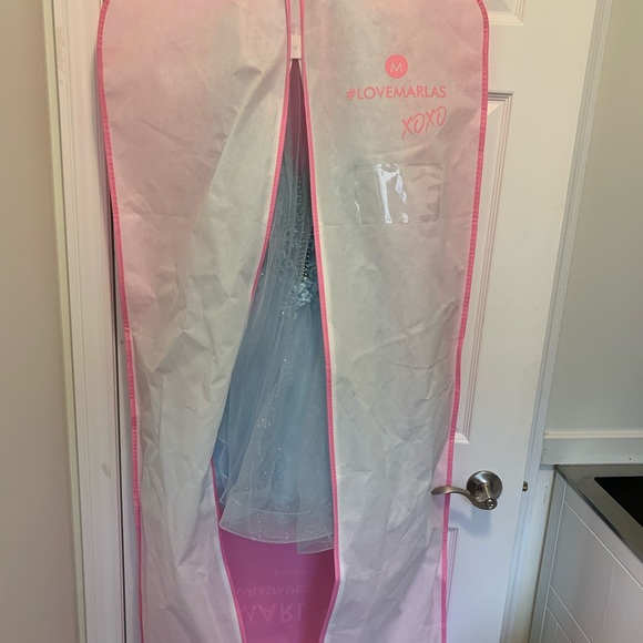 Blue grad dress - Picture 3 of 9